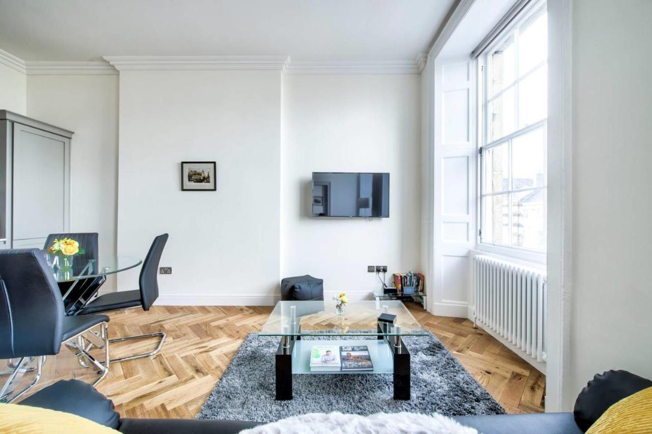 Guestready - Modern Home 5 Minutes Walk From Princes Street Edinburgh Buitenkant foto