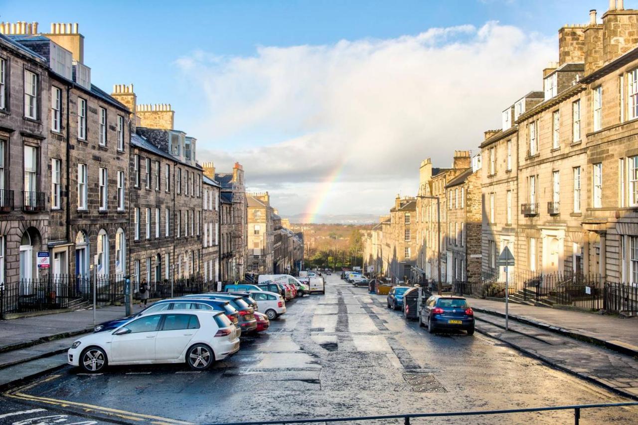 Guestready - Modern Home 5 Minutes Walk From Princes Street Edinburgh Buitenkant foto